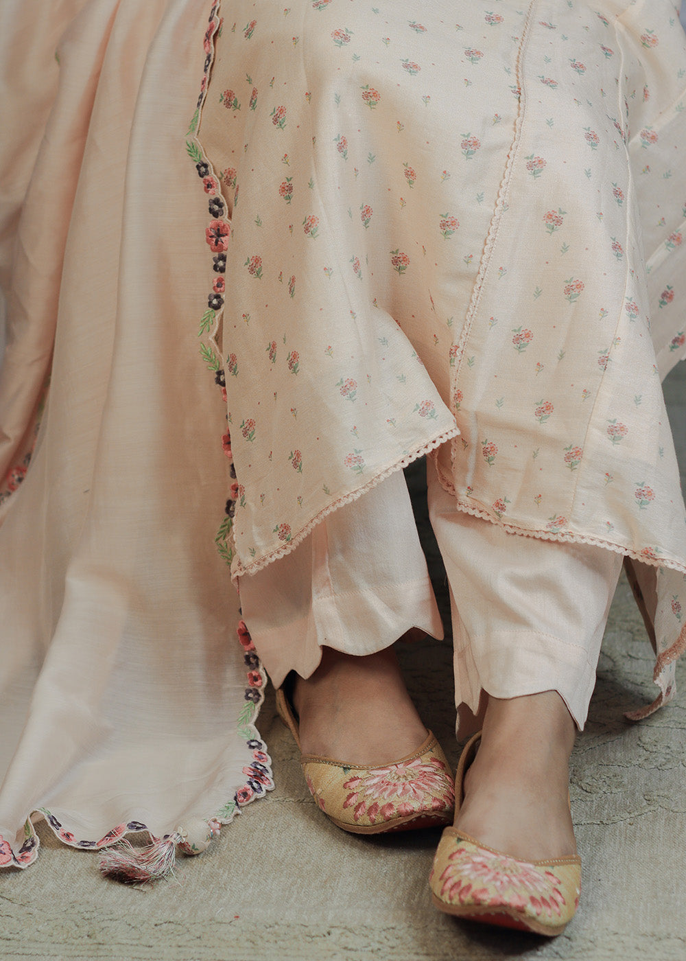 AAFREEN light pink