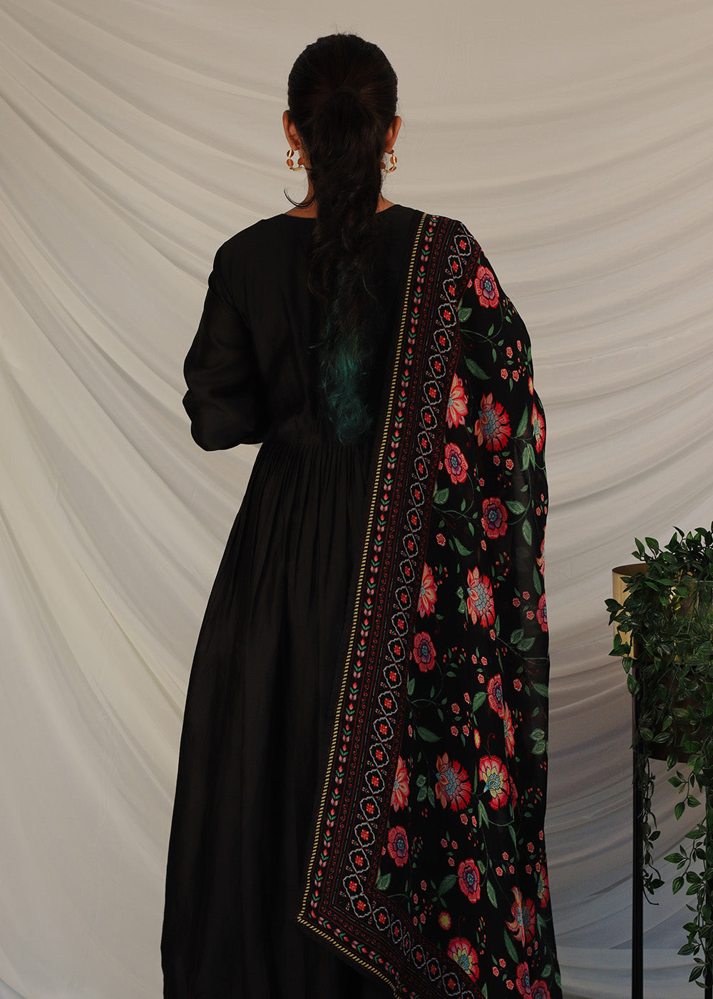 Alizeh black flared suit