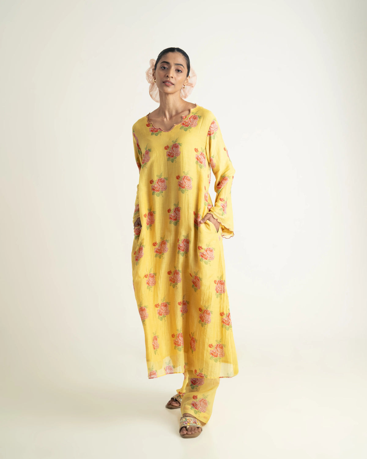 Yellow suit set