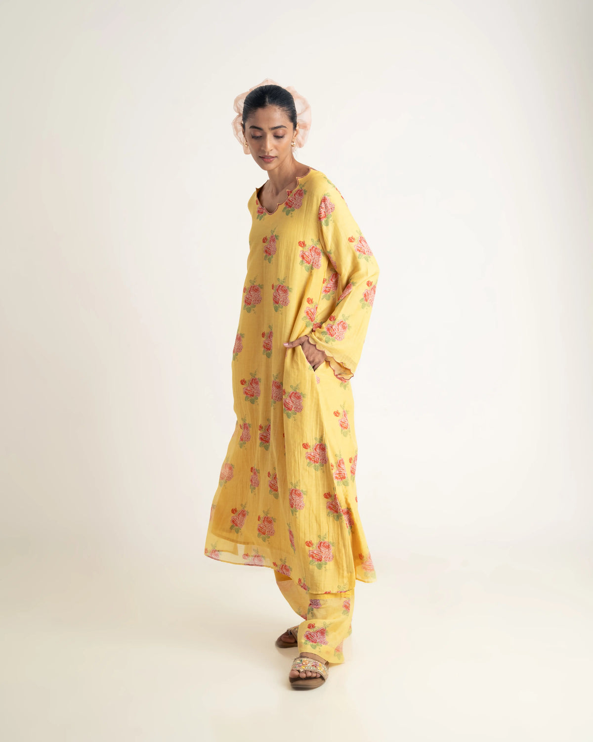 Yellow suit set